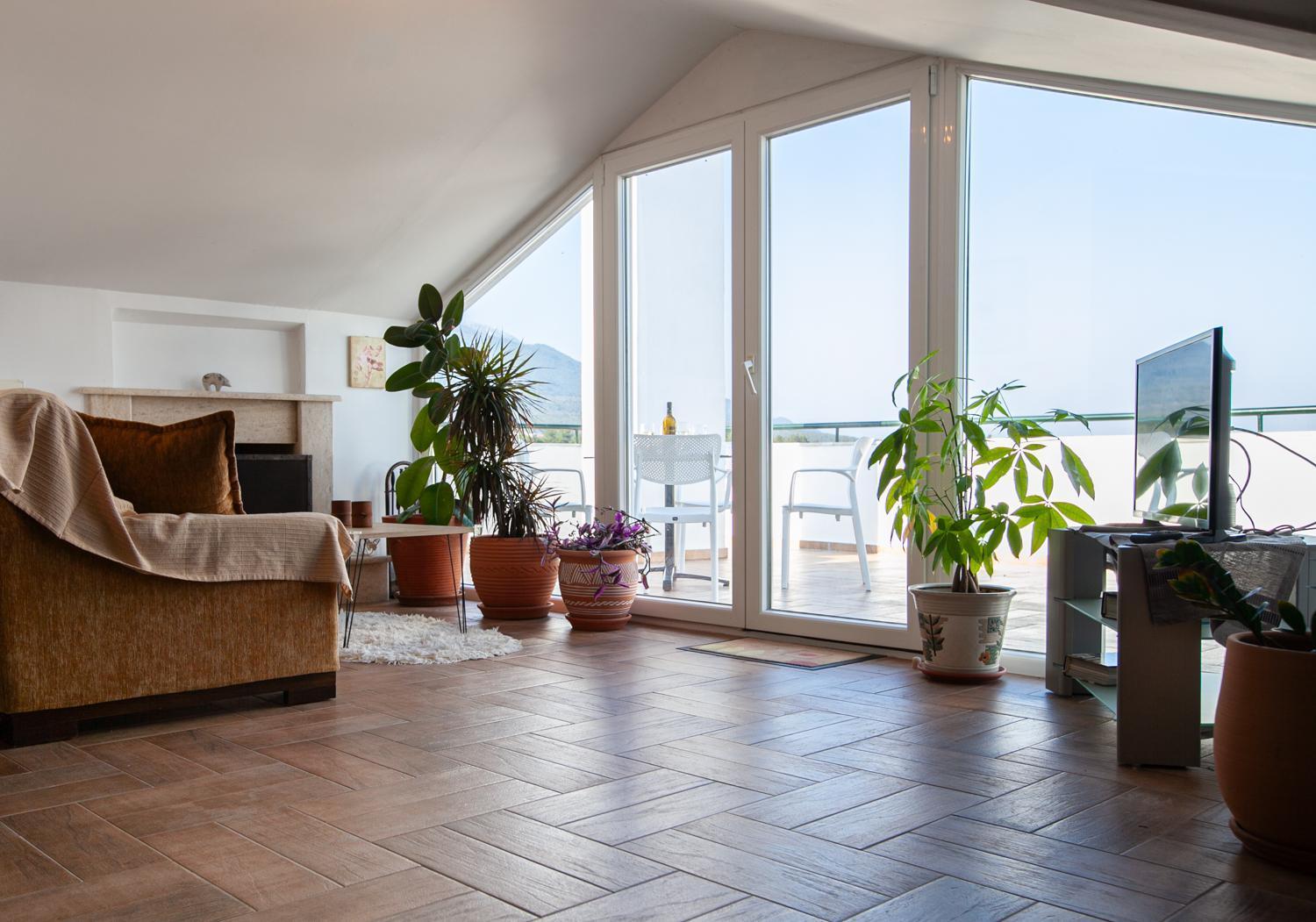 Rodon Apartment With Great View, Sauna And Jacuzzi لِتوخورو المظهر الخارجي الصورة